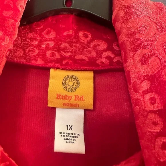 Ruby Rd. top - Picture 4 of 5